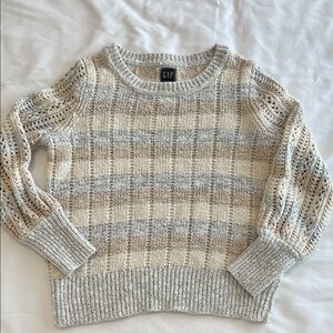 GAP Women's Striped Cream and Gray Sweater